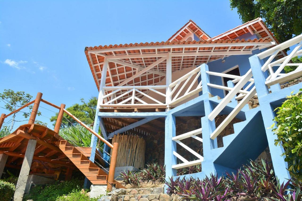 Casas Com Jacuzzi E Churrasqueira A 500 Metros Da Do Pereque Na Сasa de vacaciones *