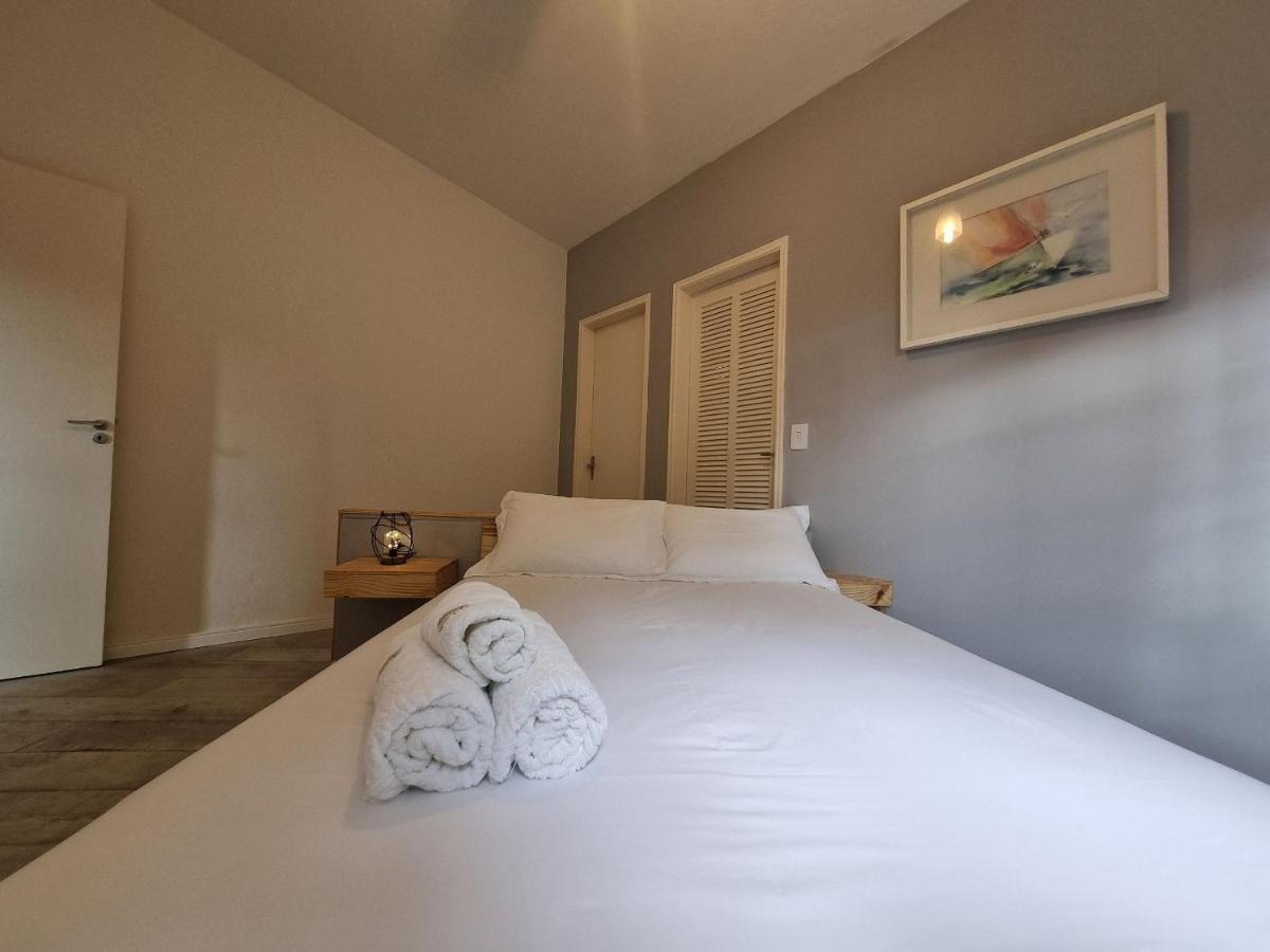 Casas Com Jacuzzi E Churrasqueira A 500 Metros Da Do Pereque Na