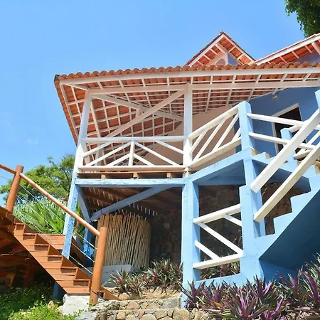 Casas Com Jacuzzi E Churrasqueira A 500 Metros Da Praia Do Pereque Na Ilhabela Exterior photo
