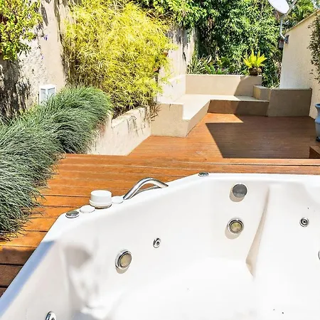 Casas Com Jacuzzi E Churrasqueira A 500 Metros Da Praia Do Pereque Na Ilhabela Exterior photo