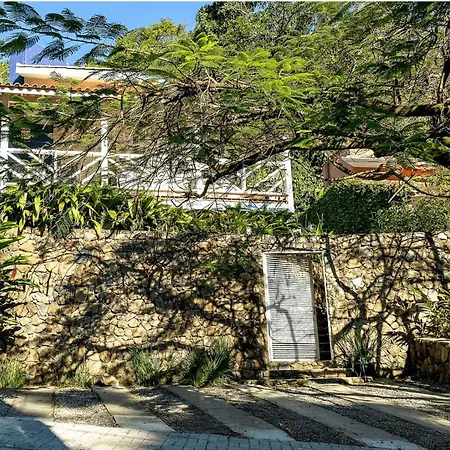 Casas Com Jacuzzi E Churrasqueira A 500 Metros Da Praia Do Pereque Na Ilhabela Exterior photo