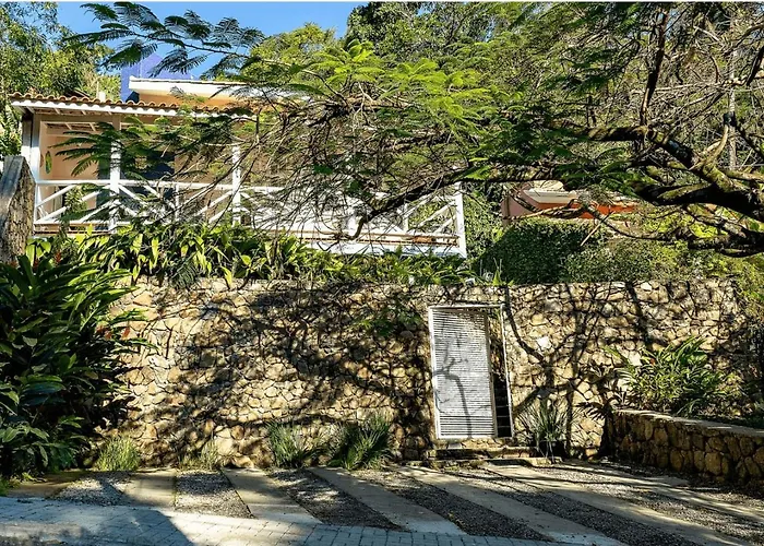 Casas Com Jacuzzi E Churrasqueira A 500 Metros Da Praia Do Pereque Na Ilhabela